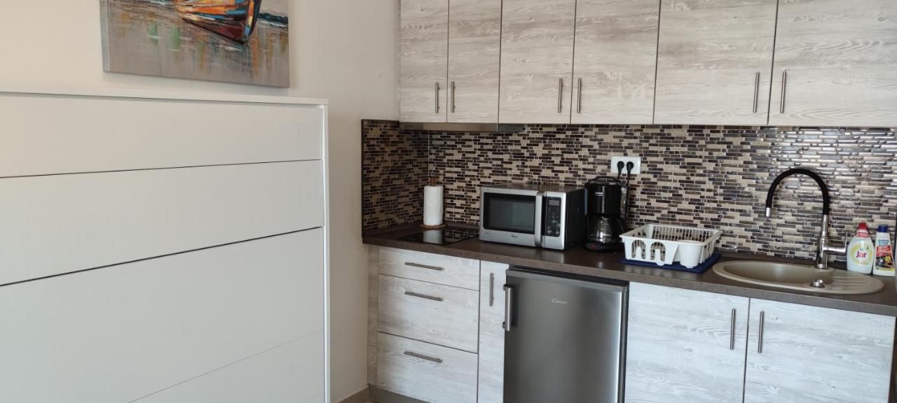 Studio Apartment โนวีวีโนดอลสกี ภายนอก รูปภาพ
