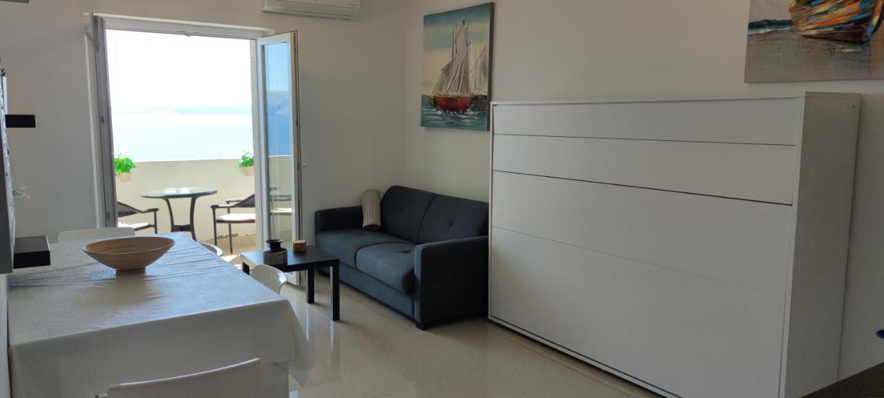 Studio Apartment โนวีวีโนดอลสกี ภายนอก รูปภาพ