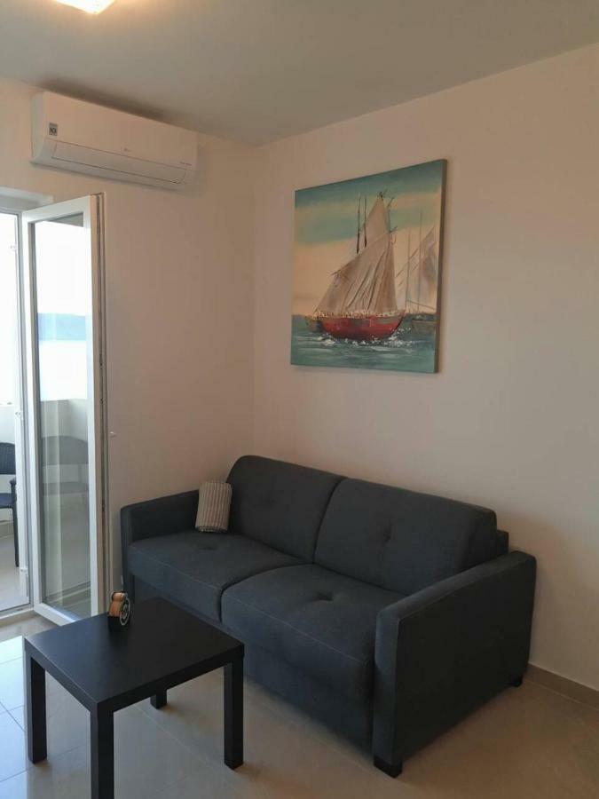 Studio Apartment โนวีวีโนดอลสกี ภายนอก รูปภาพ
