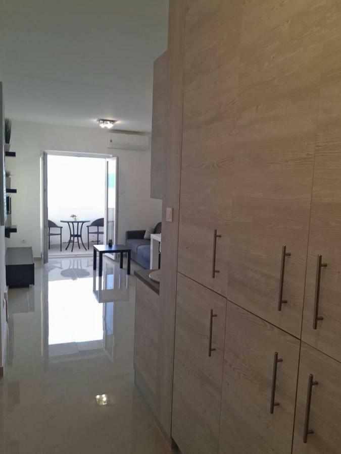 Studio Apartment โนวีวีโนดอลสกี ภายนอก รูปภาพ